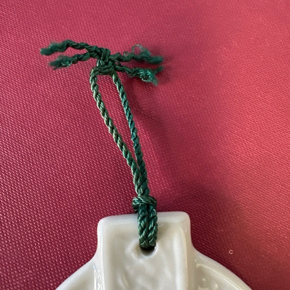 Vintage Belleek Christmas Ornament ST. KIERAN'S CROSS Celtic Knot Clover - Picture 5 of 7